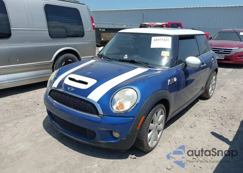 2007 Mini Cooper S from USA, damaged, VIN WMWMF73587TL89265